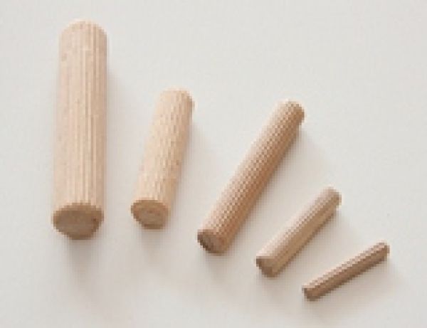 8 x 30 mm Dübel, gerippt
