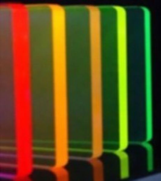 3 mm Acrylglas Platten GS, fluoreszierend, transparent, 600x400mm